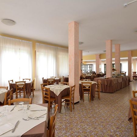 Hotel Attico Chianciano Terme Esterno foto