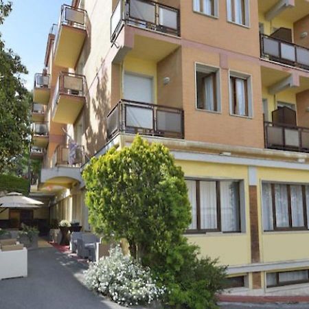 Hotel Attico Chianciano Terme Esterno foto