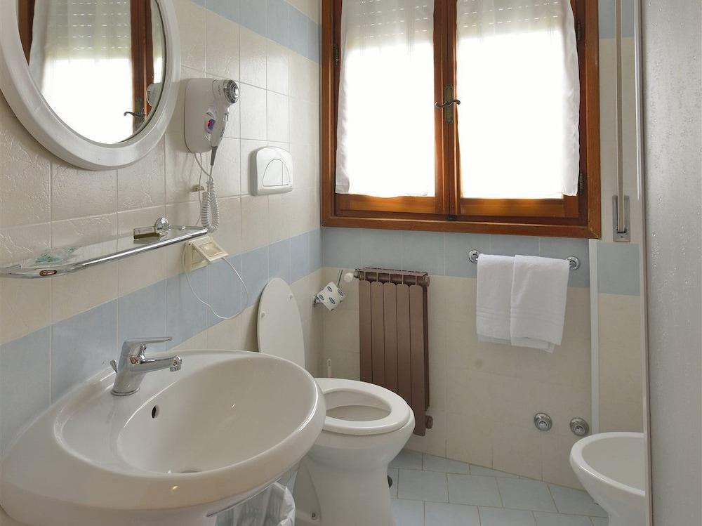 Hotel Attico Chianciano Terme Esterno foto