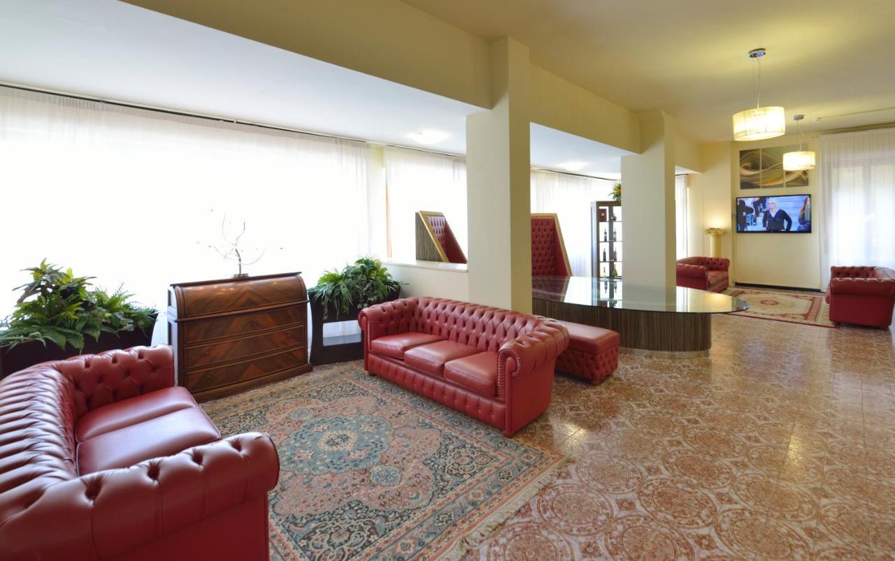 Hotel Attico Chianciano Terme Esterno foto
