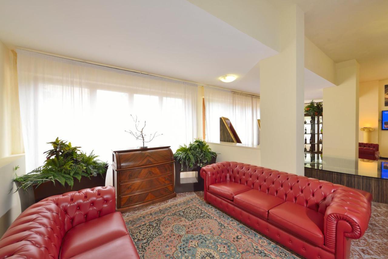 Hotel Attico Chianciano Terme Esterno foto