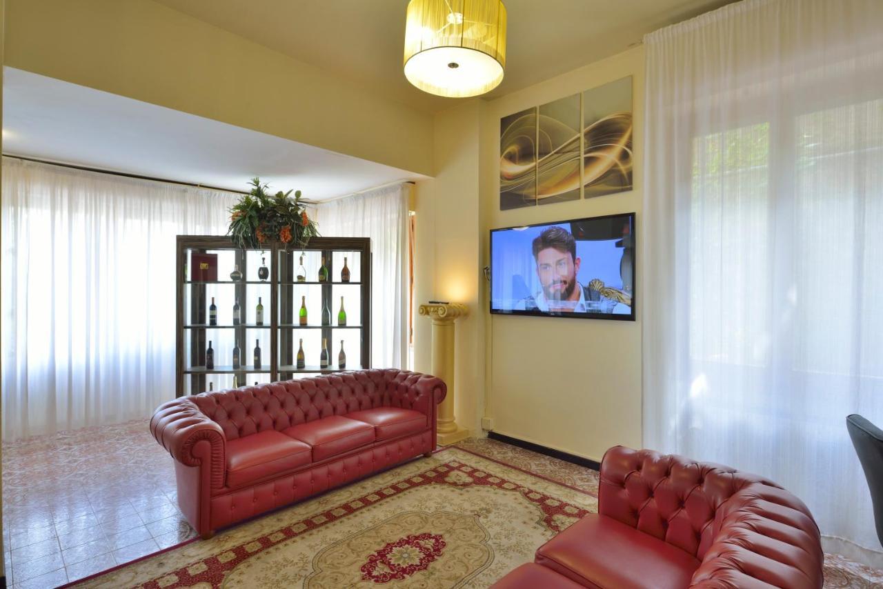 Hotel Attico Chianciano Terme Esterno foto