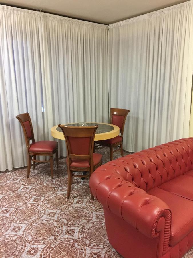 Hotel Attico Chianciano Terme Esterno foto