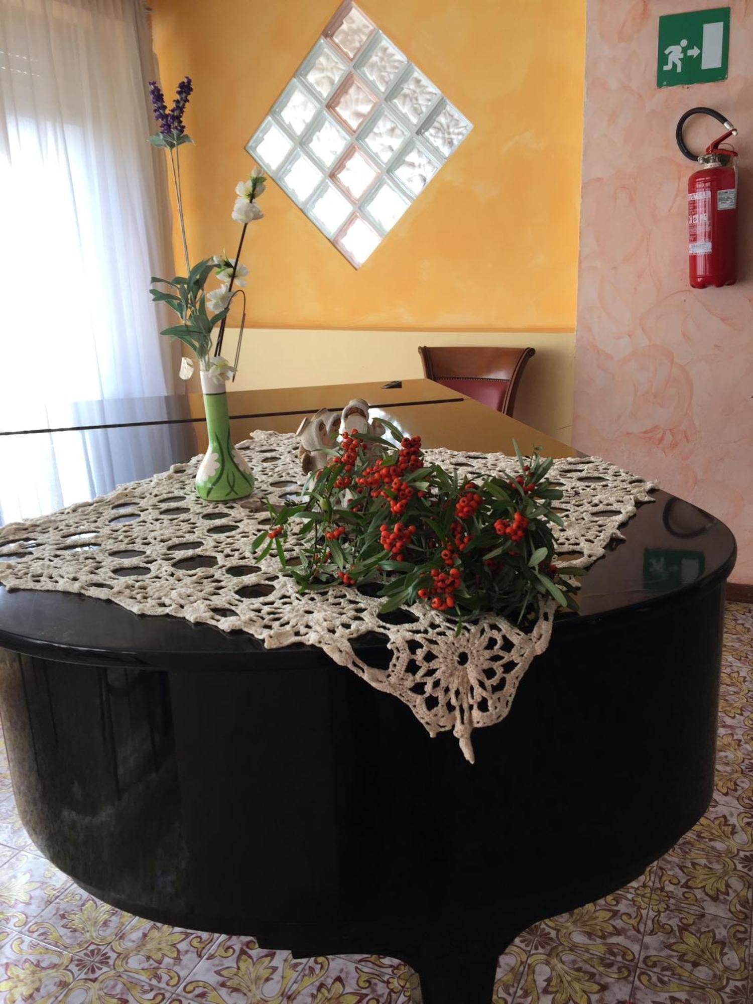 Hotel Attico Chianciano Terme Esterno foto