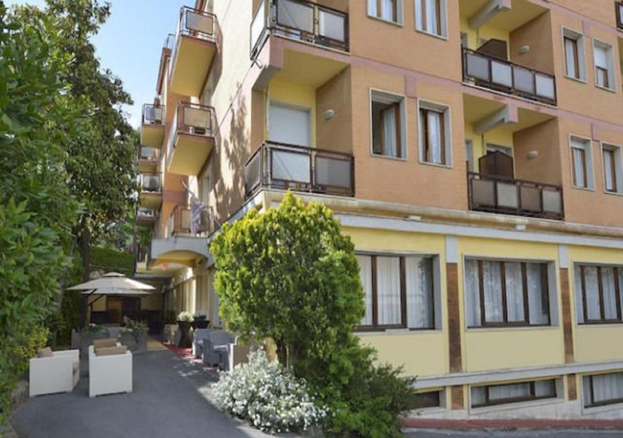 Hotel Attico Chianciano Terme Esterno foto